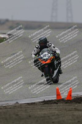 media/Nov-29-2025-TrackDaz (Sat) [[10ae2d9bce]]/C Group/Session 3 (Outside Grapevine)/